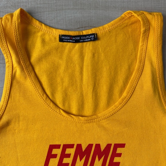 Sporty Crop Top “FEMME” - Picture 3 of 4